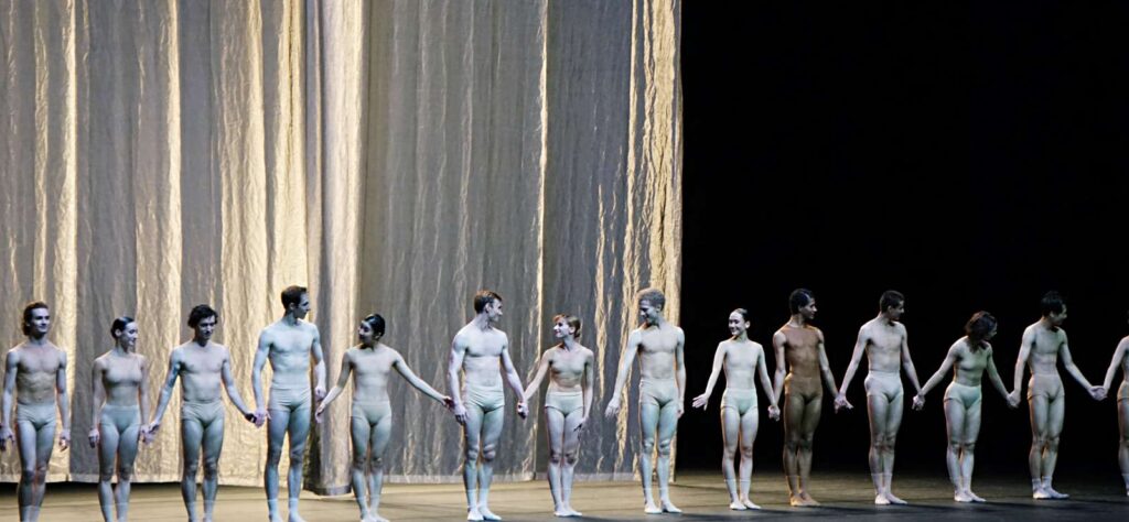 "Vice Versa" - ein zeitgenössischer Triumph beim Semperoper Ballett