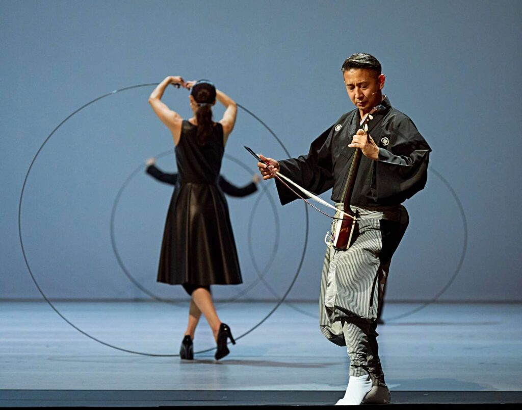 "Vice Versa" - ein zeitgenössischer Triumph beim Semperoper Ballett