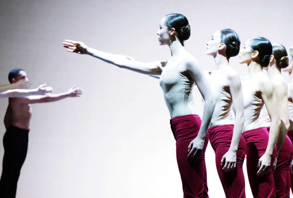 "Carmina Burana" von Edward Clug beim Ballett Dortmund