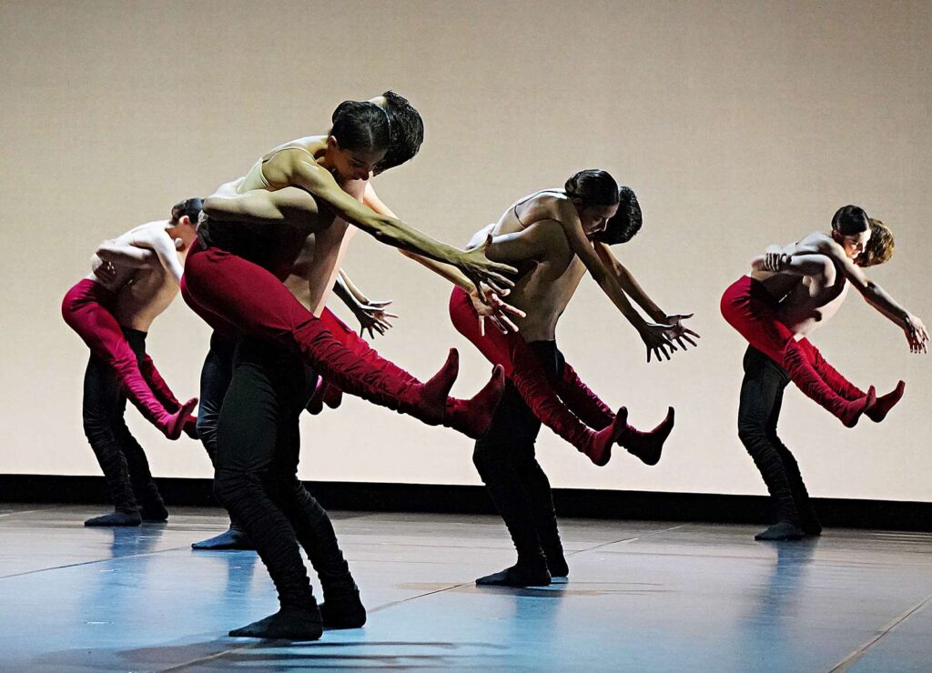 "Carmina Burana" von Edward Clug beim Ballett Dortmund