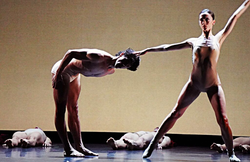 "Carmina Burana" von Edward Clug beim Ballett Dortmund