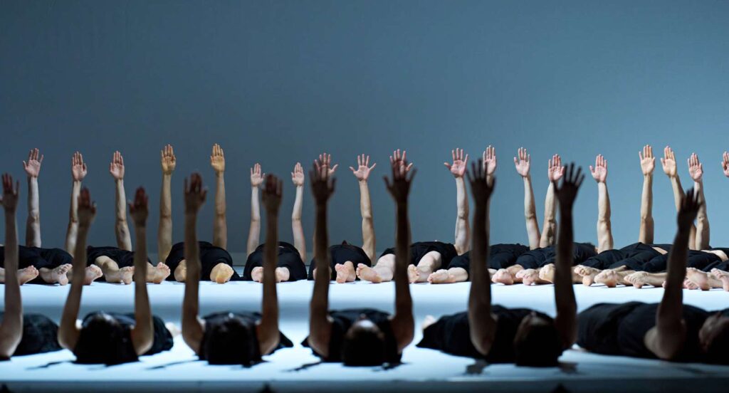 "Colossus" von Stephanie Lake im Abend "Wings and Feathers" beim Semperoper Ballett