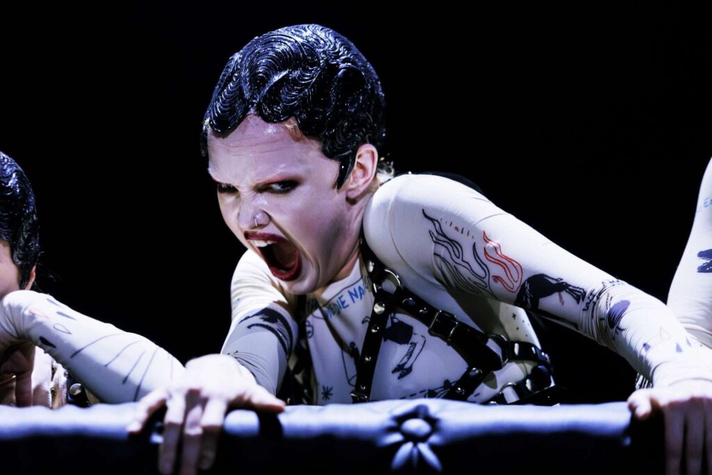 "Wunderkammer" von Marcos Morau