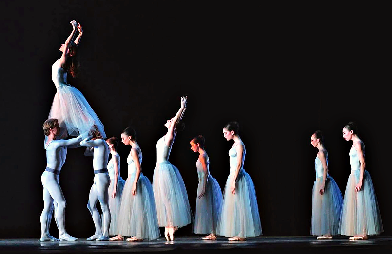 "Serenade" und drei Computerstücke in "Fast Forward" beim Hamburg Ballett