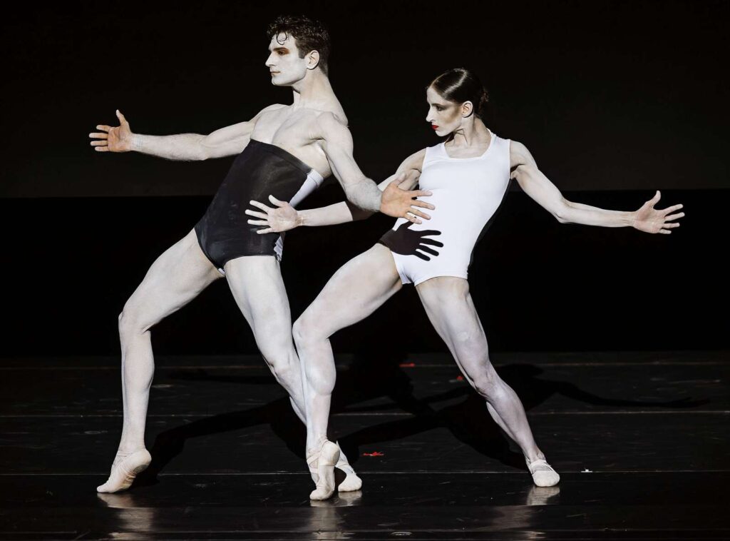 "Konstellationen" beim Bayerischen Staatsballett