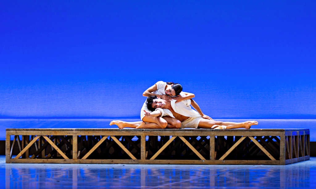 "Nijinsky-Gala LI" beim Hamburg Ballett und 42. Internationale Ballettgala beim Ballett Dortmund