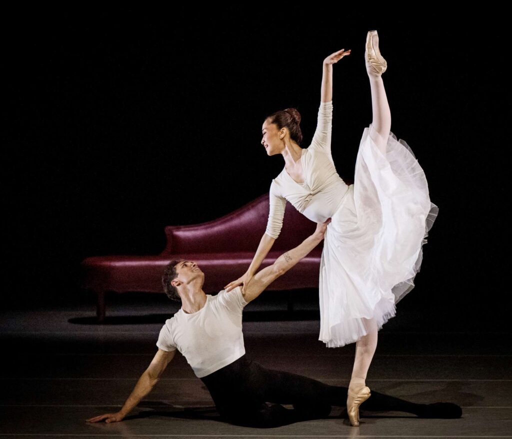 "Nijinsky-Gala LI" beim Hamburg Ballett und 42. Internationale Ballettgala beim Ballett Dortmund