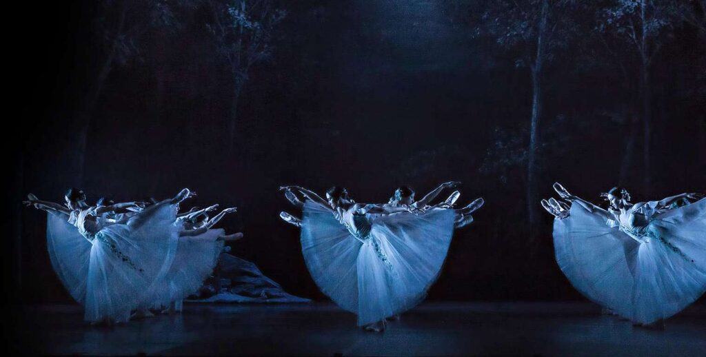 "Giselle" und "A Cinderella Story" - Unterschiede und Gemeinsamkeiten