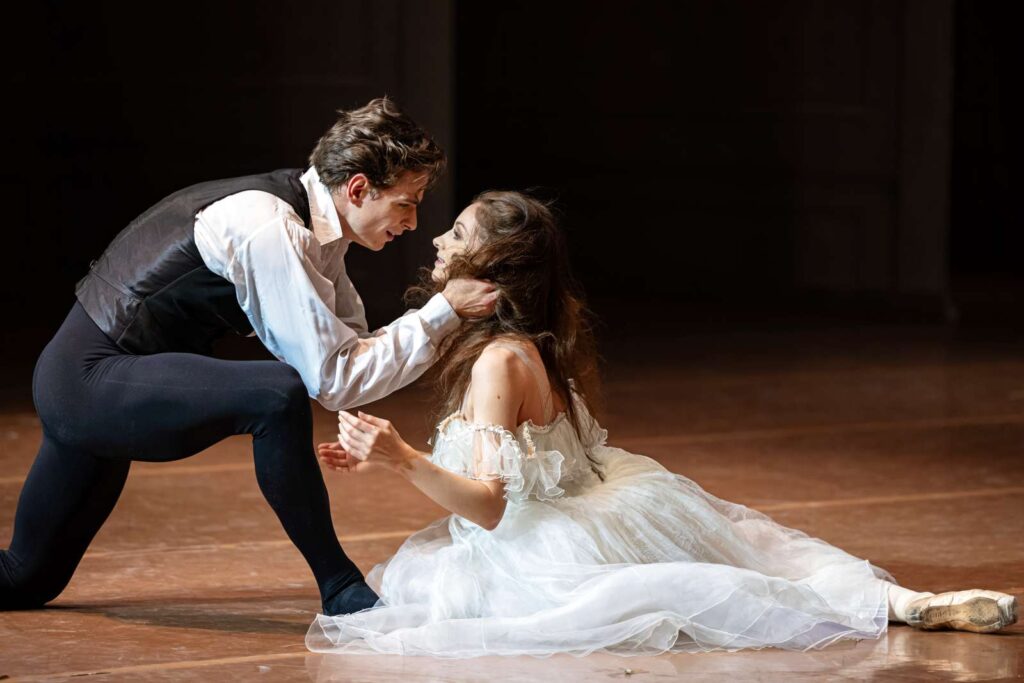 Jakob Feyferlik als Armand in "Die Kameliendame" von John Neumeier