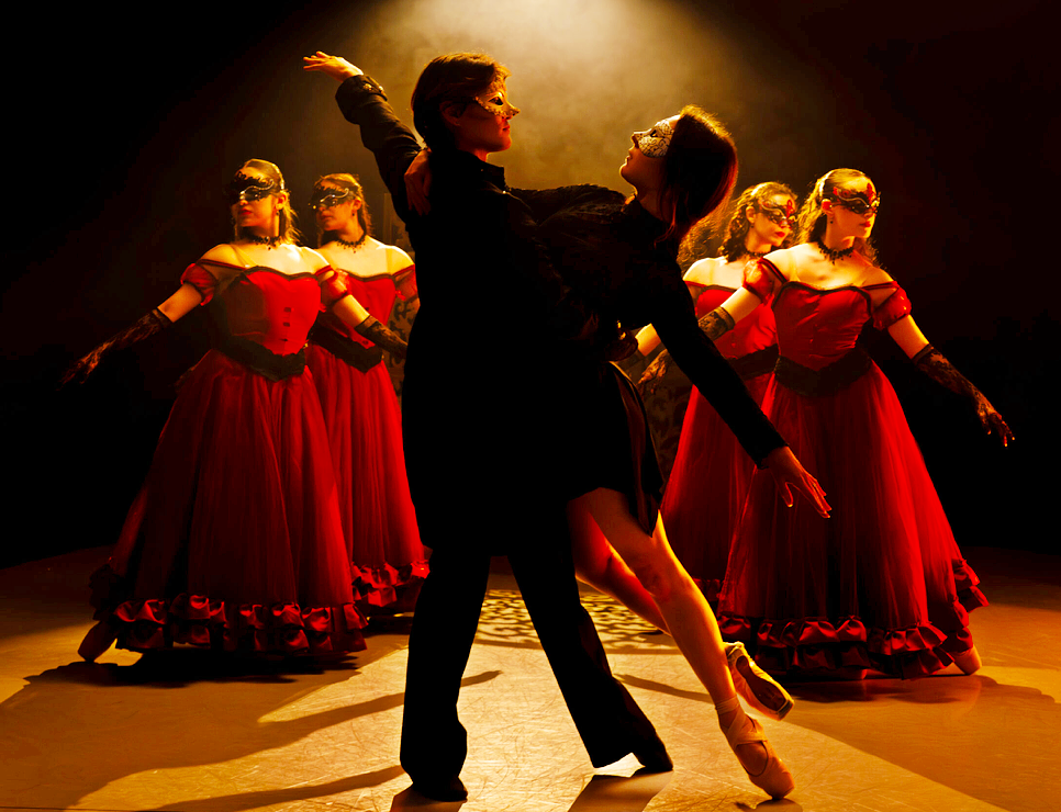 "To Your Eternity" mit dem Ballet Del'Art